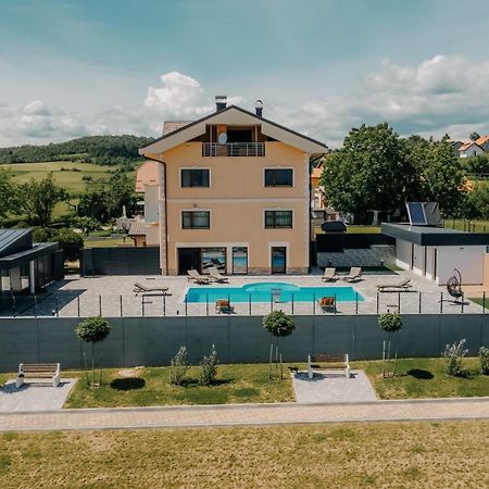 Villa Lamija Bihać Eksteriør billede