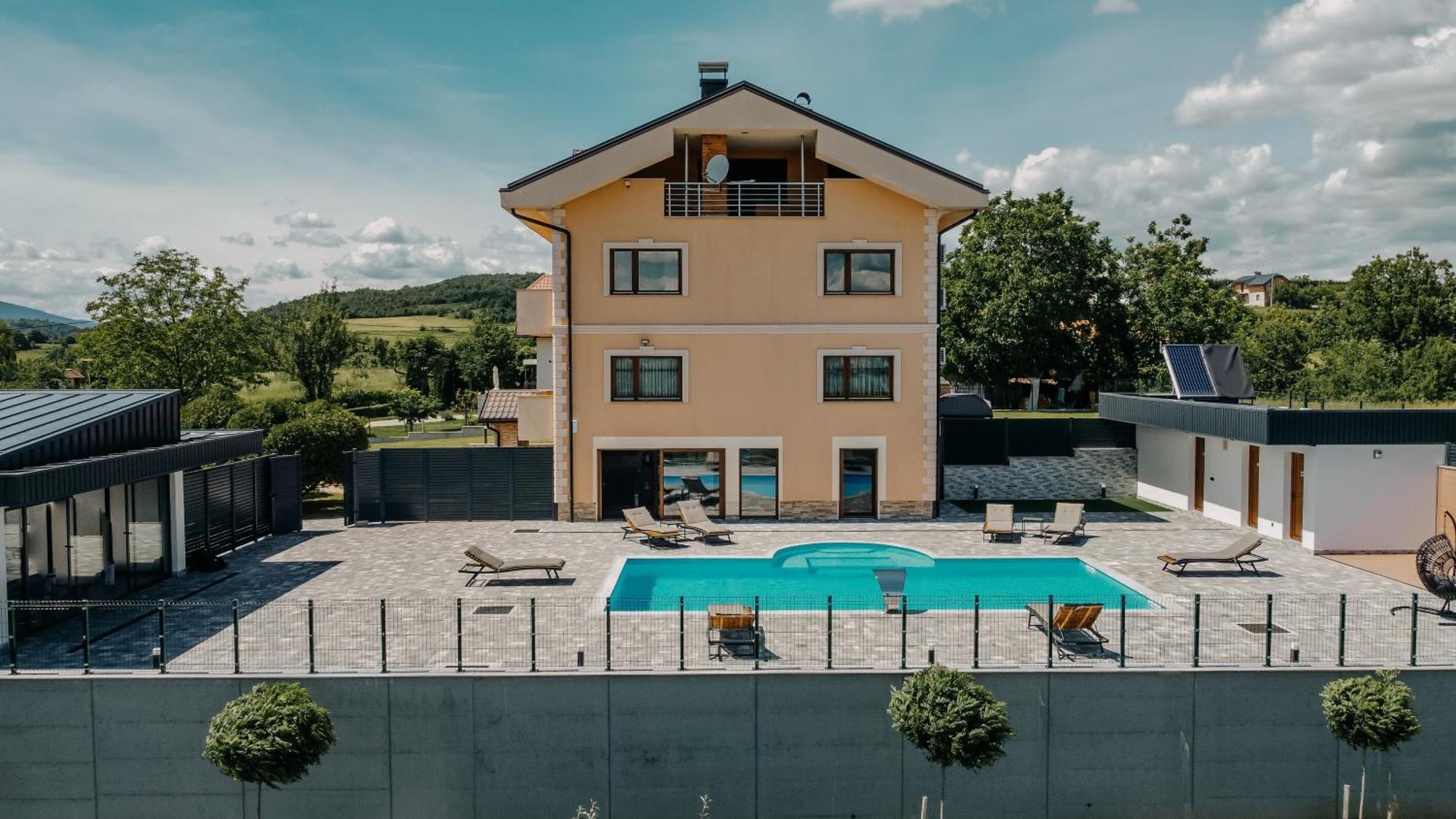 Villa Lamija Bihać Eksteriør billede