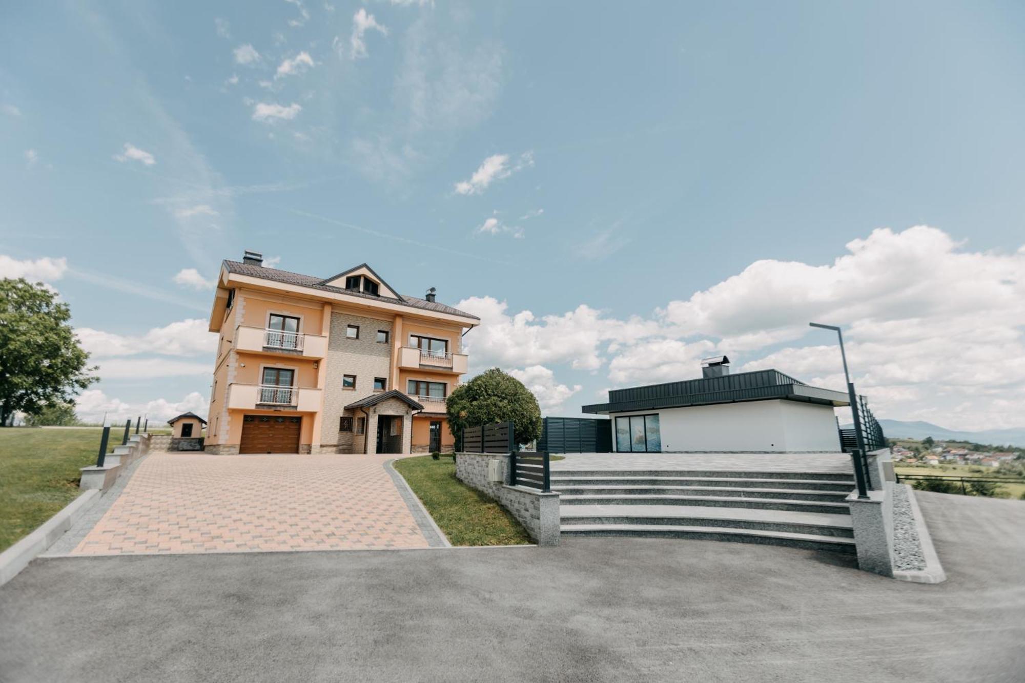 Villa Lamija Bihać Eksteriør billede